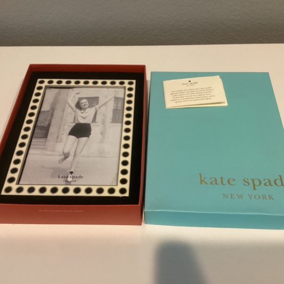 Kate Spade Cream and Black  Polka Dot Photo Frame 5x7 - Picture 3 of 9